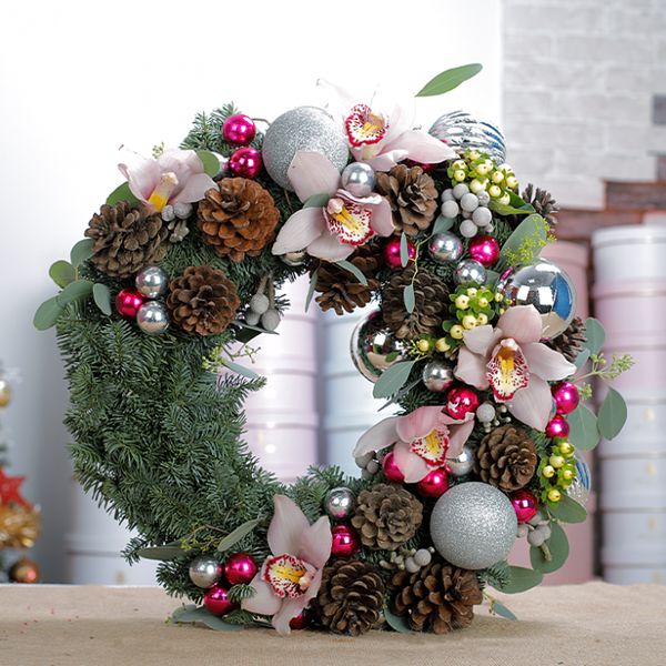 Christmas Wreath - Pink - Image 1