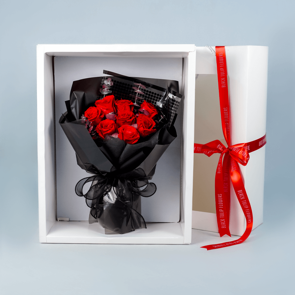 Love in Shadow - Preserved Bouquet - Image 2