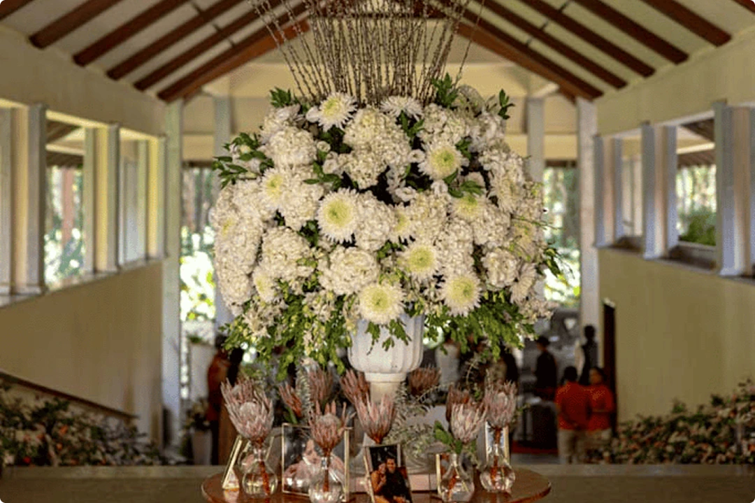 Wedding floral decor