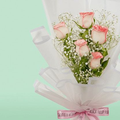 5 light pink rose bouquet with gypso in elegant Korean-style white wrap