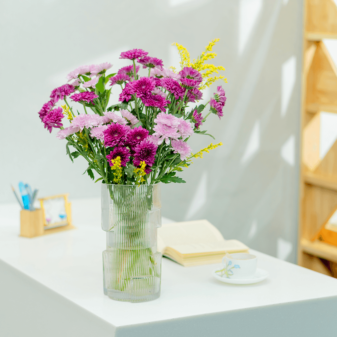 Chrysanthemum Weekly Flower Subscription - Image 2