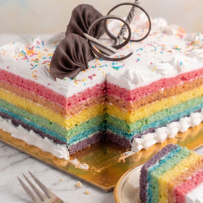 Colourful Rainbow Layer Cake (1/2kg)