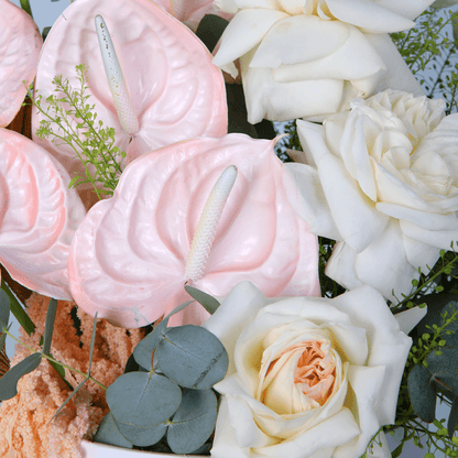 Peach blush roses flower box bouquet for elegant gifting