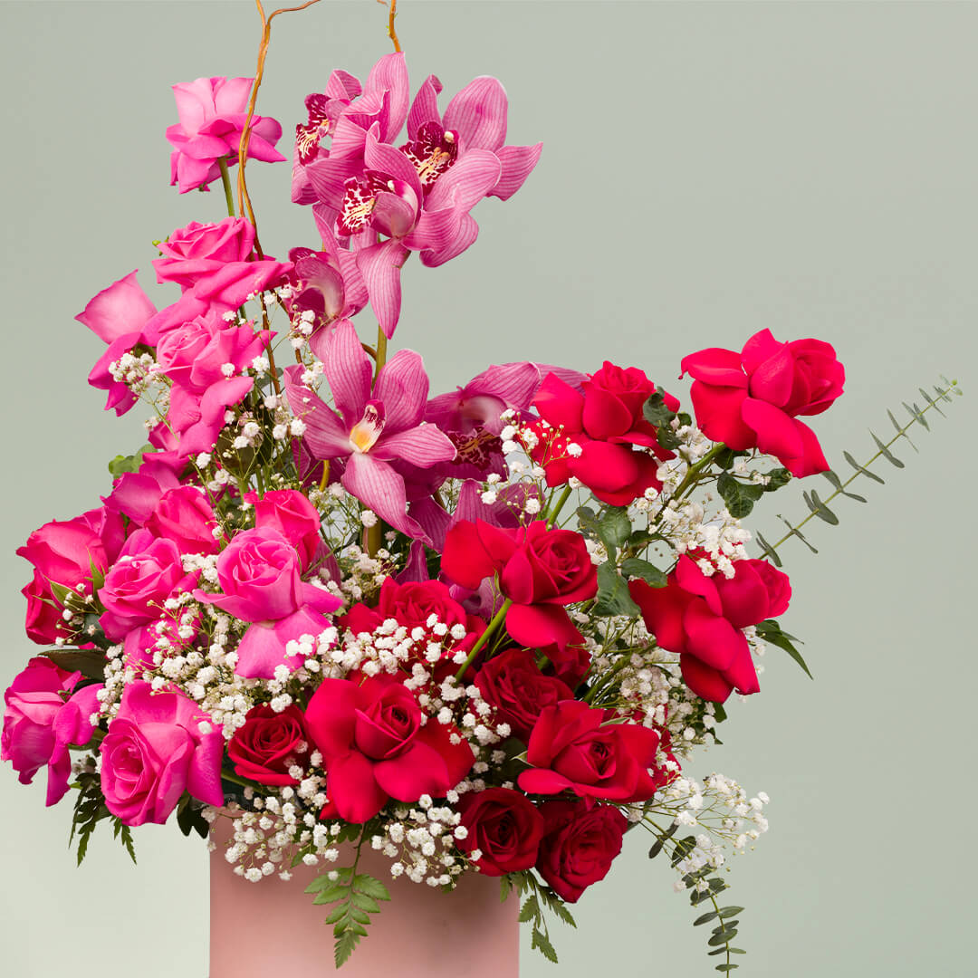 Pink Rose Cymbidium Flower Box – Elegant Pink Rose and Cymbidium Flower Arrangement