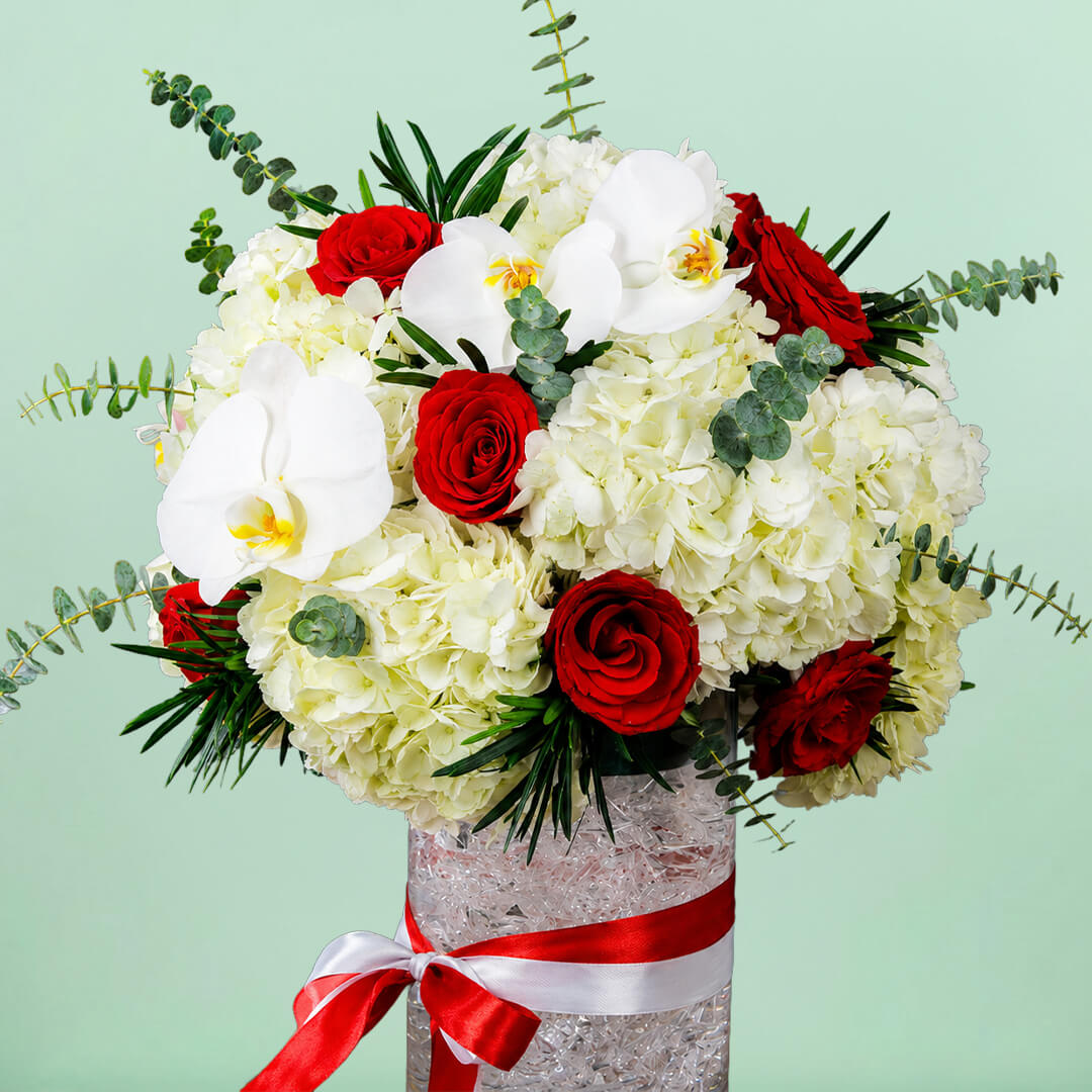 Splendid Mix White and Red Flowers