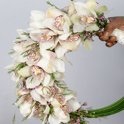Dazzling Bridal Flower Bouquet - Image 2