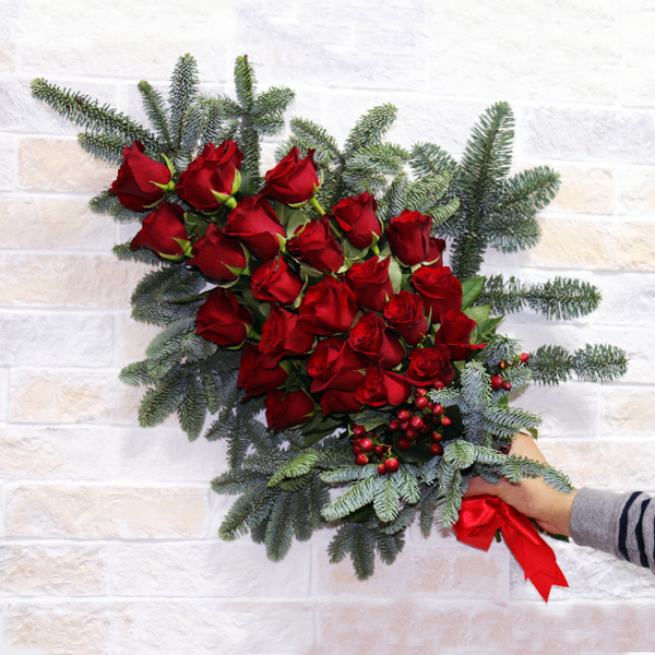 Christmas Hand Bouquet - Image 1