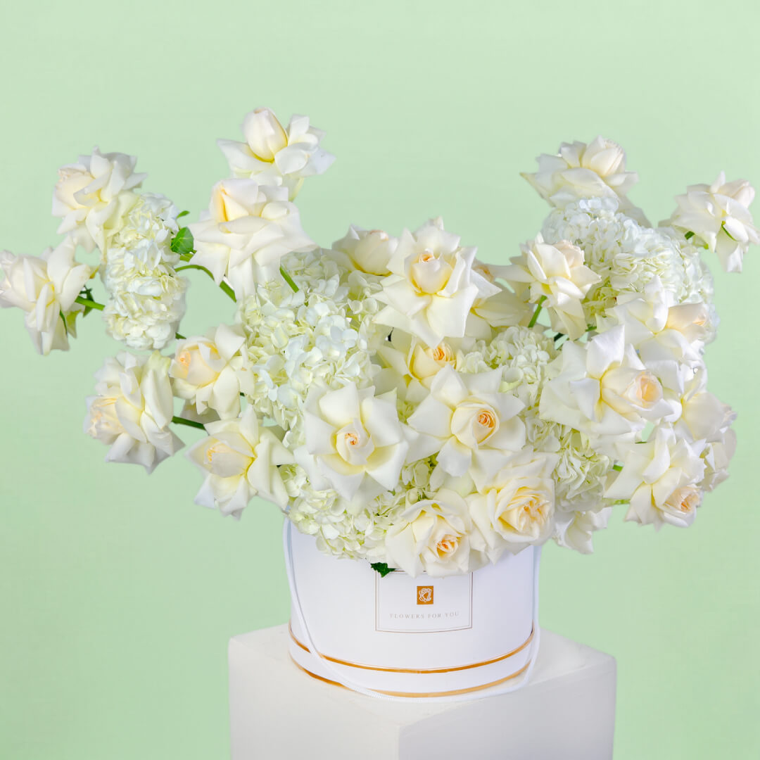 Elegant white hydrangea and rose flower box with 30 fresh blooms for special celebrations