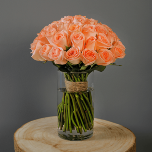 Bunch of Peach Roses - Flowers in vase arrangement flowers to India | BTF
